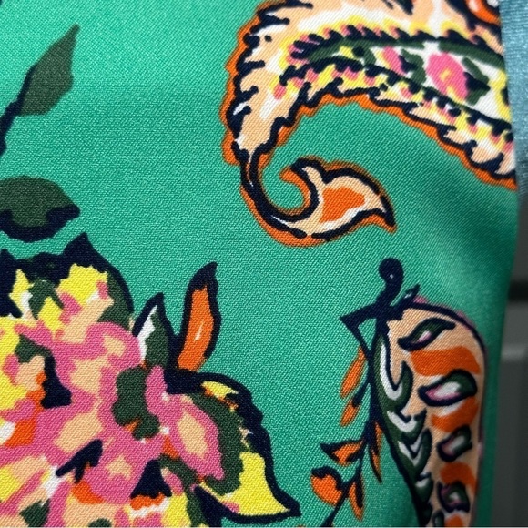 Dress from Ros and Ali is a statement,combining vibrant style w classic comfort. - Picture 12 of 13